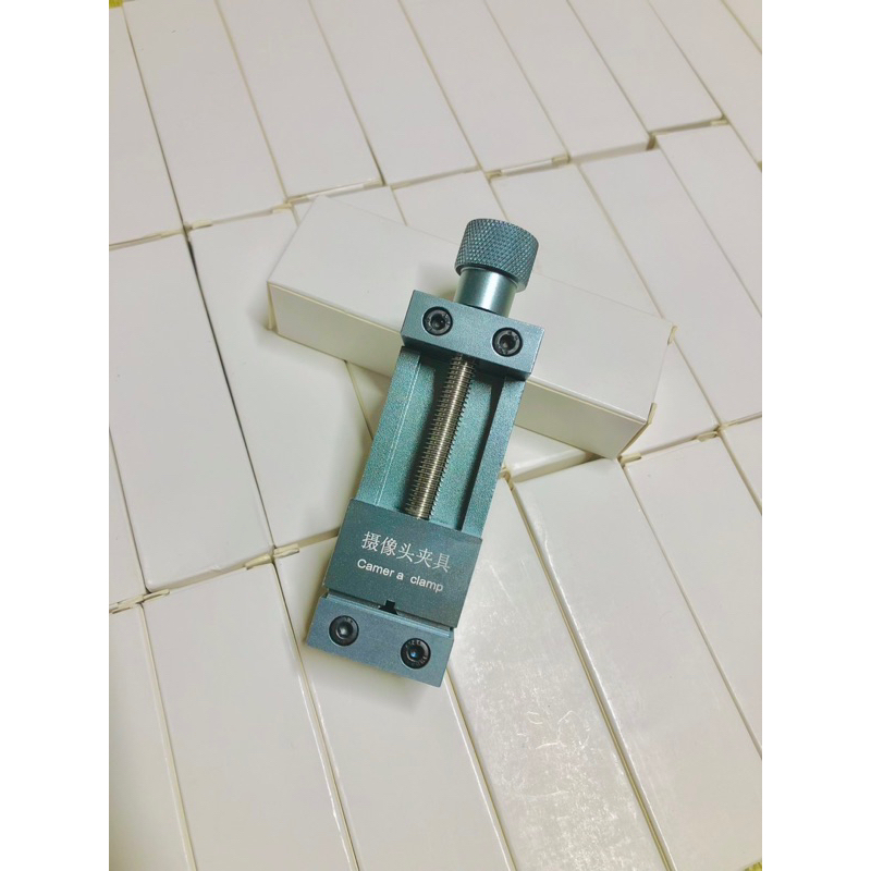 Đế kẹp làm camera