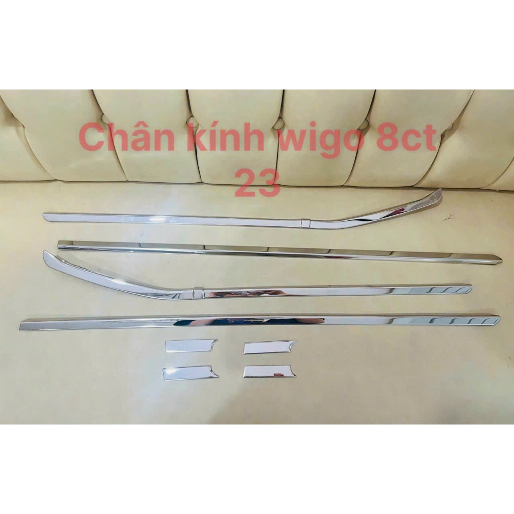 Nẹp chân kính xe Toyota Wigo 2023 chất liệu Inox, trang trí cửa xe đẹp