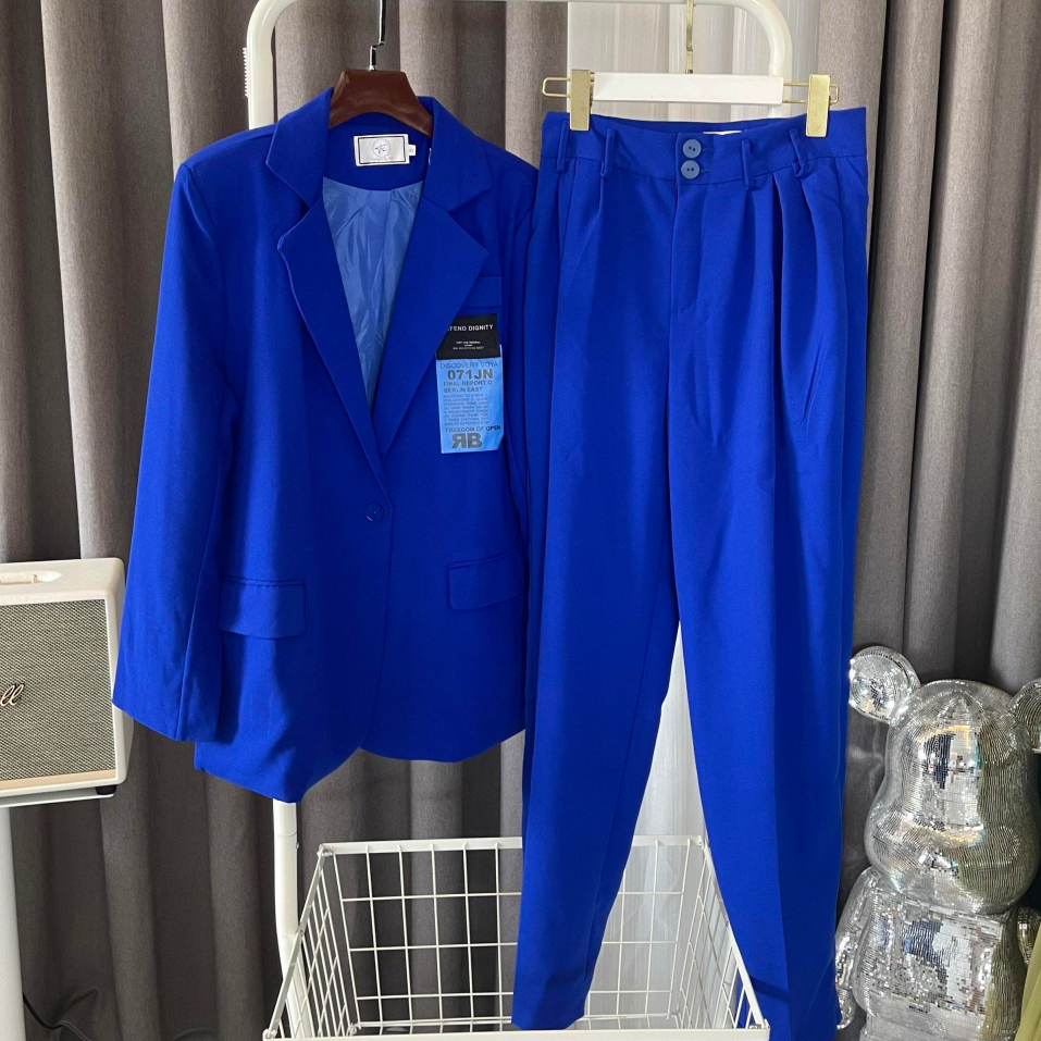 VEST DÀI TAY LOGO Nguyễn Châm Anh VE4
