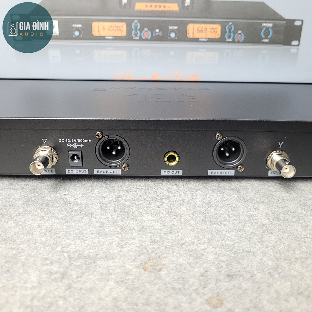 Micro không dây JBL VM500 - Hàng nhập khẩu loại 1