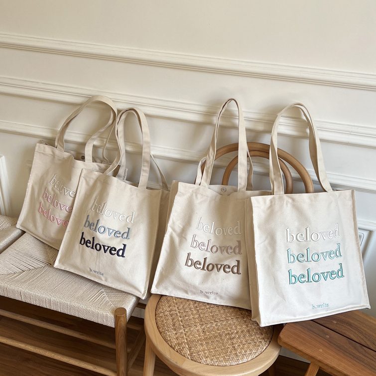 Túi tote Beloved thêu màu pastel ombre form vuông vải canvas