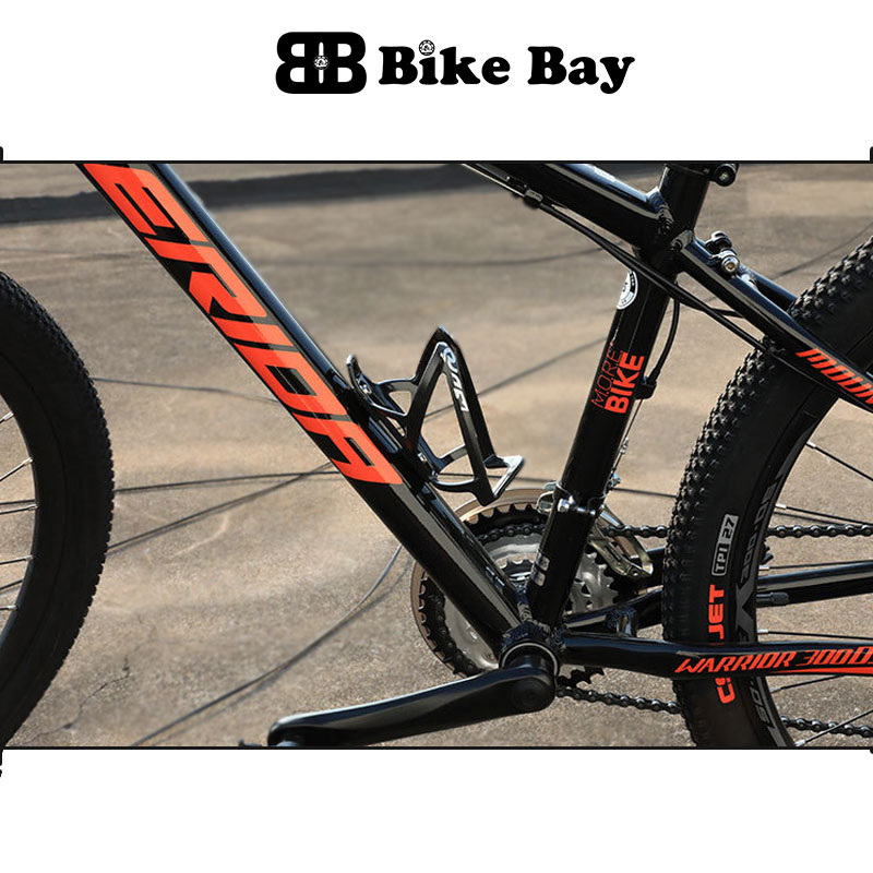 Giá đỡ bình nước xe đạp , gọng nước xe đạp thể thao giữ chắc GN03