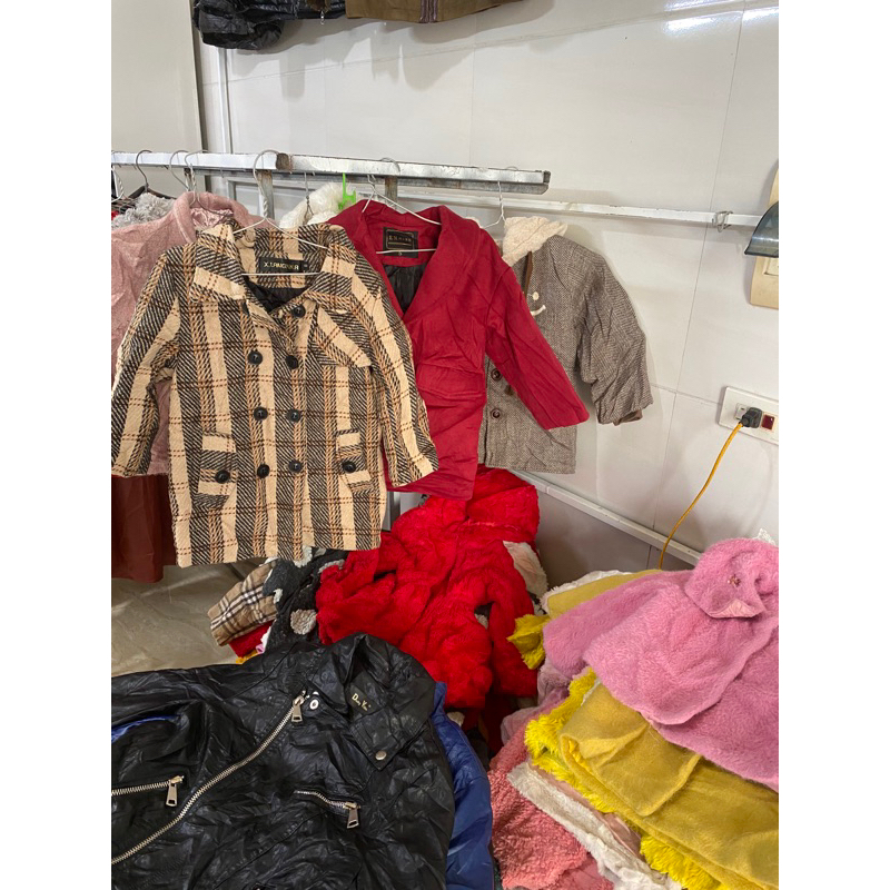 Khoác trẻ em tuyển đếm