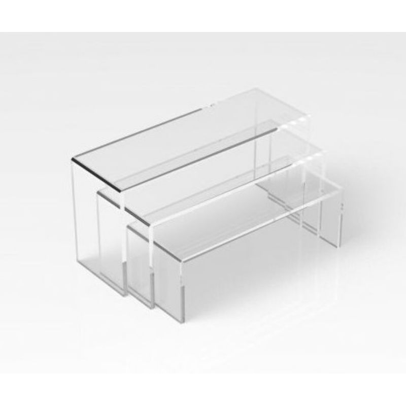 Kệ Mica Chữ U trưng bày sản phẩm nhiều kích thước/màu sắc