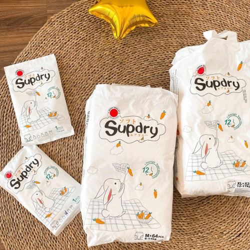 Bỉm tã dán/quần SUPDRY TRẮNG