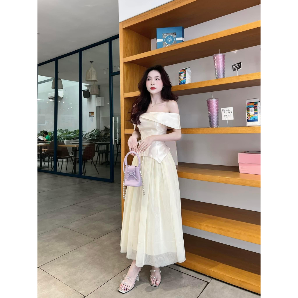 : Set Áo Tacta Trễ Vai + Chân Váy Lưới Midi Xòe