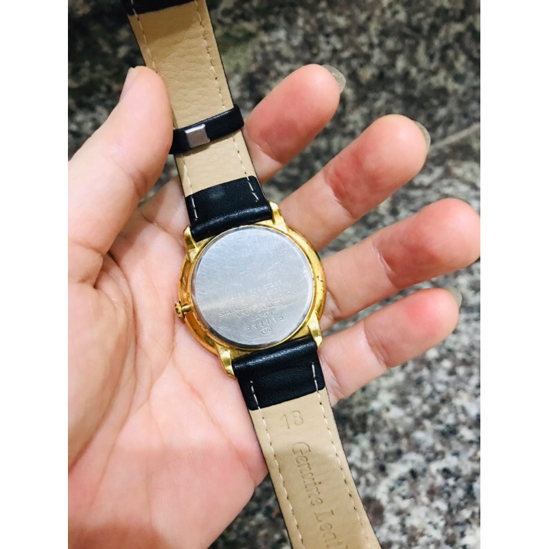 Đồng hồ Clarith Nhật dây da nữ tay to đeo vừa đẹp.