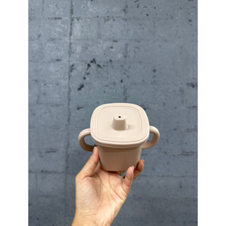Cốc tập uống cho bé
