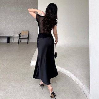 Chân váy lụa dáng đuôi cá dài xoè retro