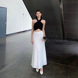 Chân váy lụa dáng đuôi cá dài xoè retro