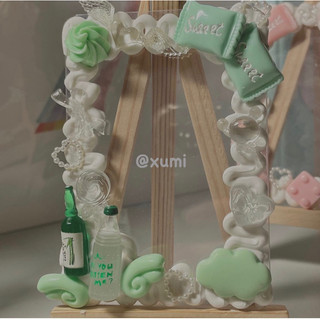 Toploader decor tông xanh lá trang trí ảnh card anime,kpop,...
