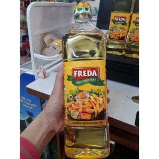 Dầu ăn thực vật Freda chai 1L