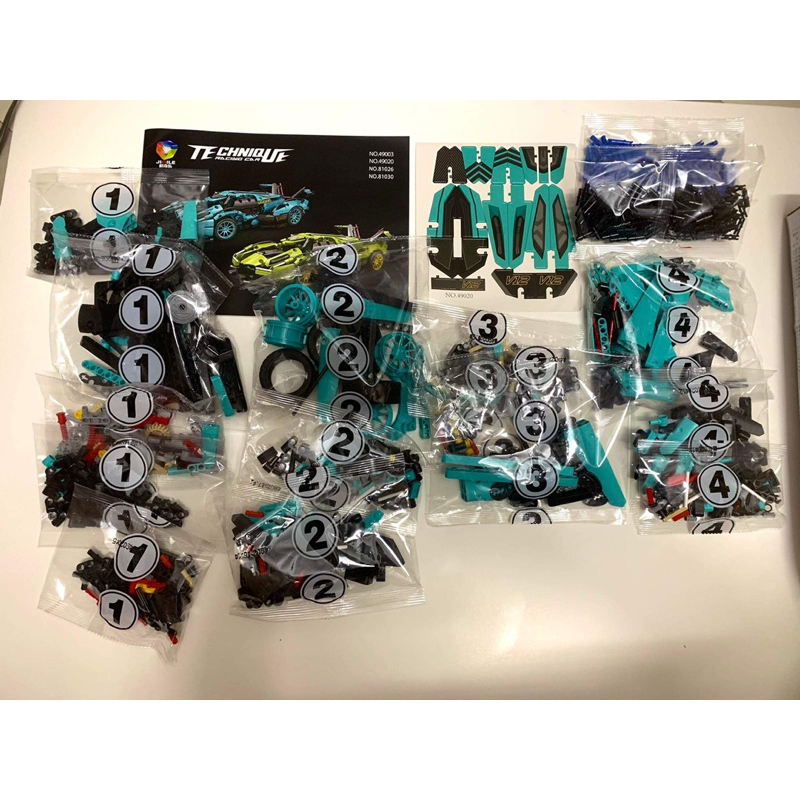 Mô hình lắp ráp Lambo V12 Blue mở cánh tỷ lệ 1:14