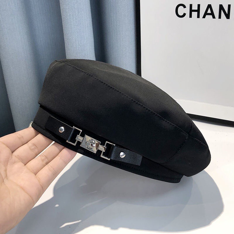 Mũ beret màu đen bằng kim loại thoải mái thời trang xuân thu phong cách Hàn Quốc