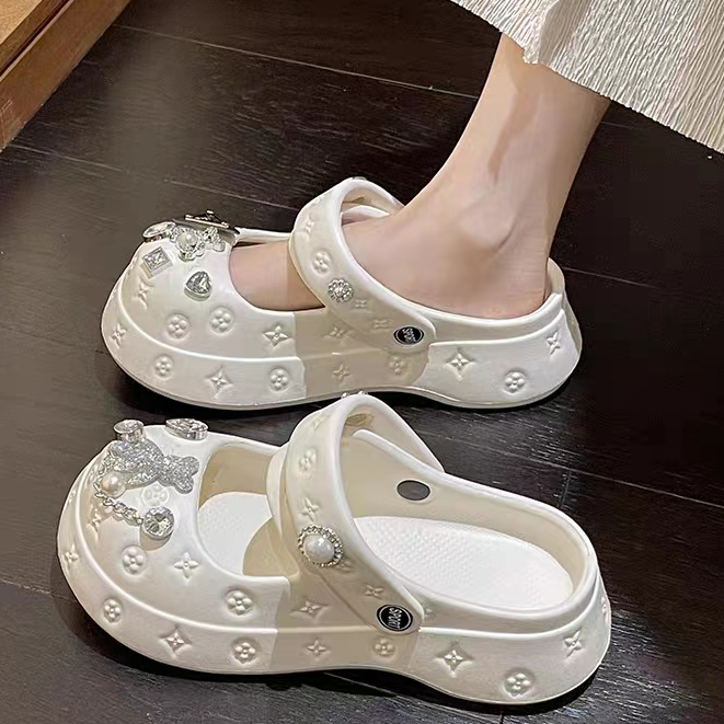 Dép nữ búp bê  Mary Jane Dép Cross đế cao 3cm, charm đá gấu lấp lánh, dép bánh mì cute