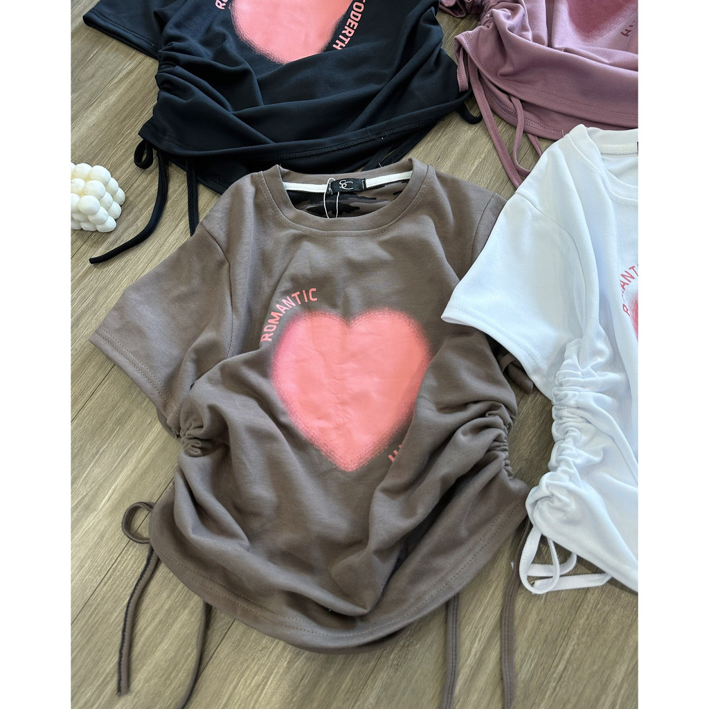 Áo baby tee nữ có dây rút họa tiết trái tim chất liệu cotton co giãn phong cách năng động