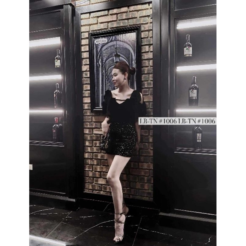 Chân váy nhung hoa hàng QC