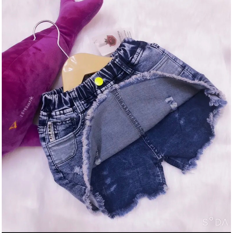 Chân váy jean bé gái , quần Đùi jean giả váy bé gái Có quần lót trong 10-30kg