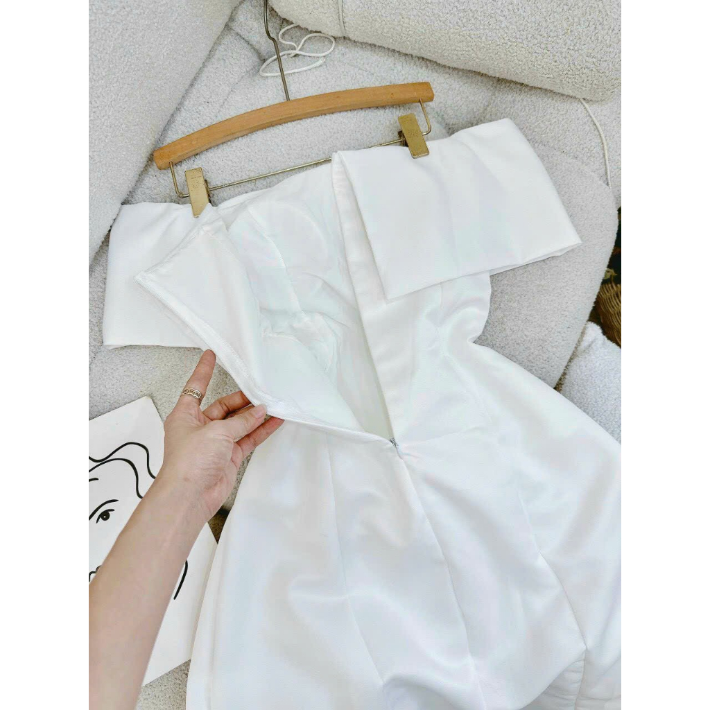 Đầm trễ vai xòe 2 tầng xẻ đùi