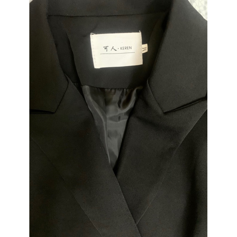 Áo blazer màu đen siêu đẹp