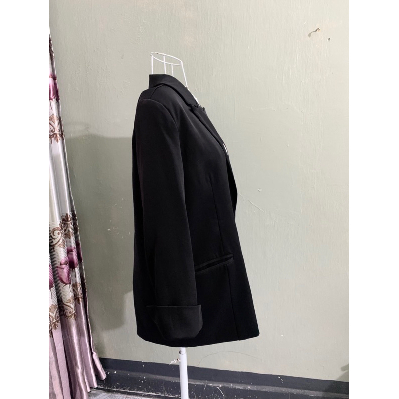 Áo blazer màu đen siêu đẹp