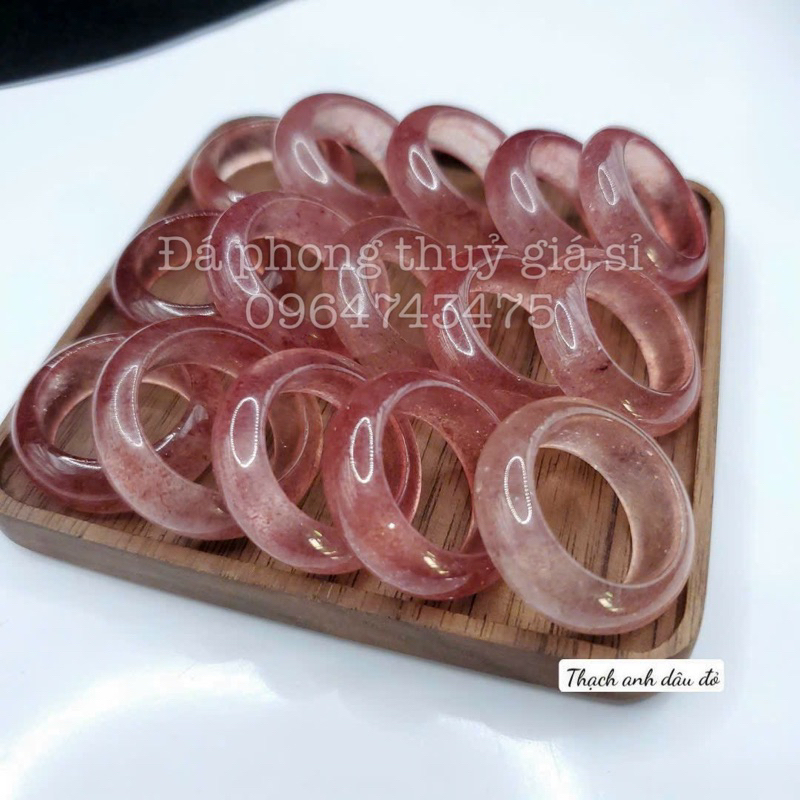 Nhẫn ưu linh trắng ,mã não hoa, ưu linh vàng và đỏ,thach anh dâu đỏ và dâu tây xanh tặng kèm hộp gấm cao cấp khi mua