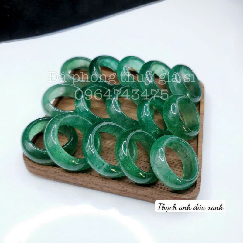 Nhẫn ưu linh trắng ,mã não hoa, ưu linh vàng và đỏ,thach anh dâu đỏ và dâu tây xanh tặng kèm hộp gấm cao cấp khi mua