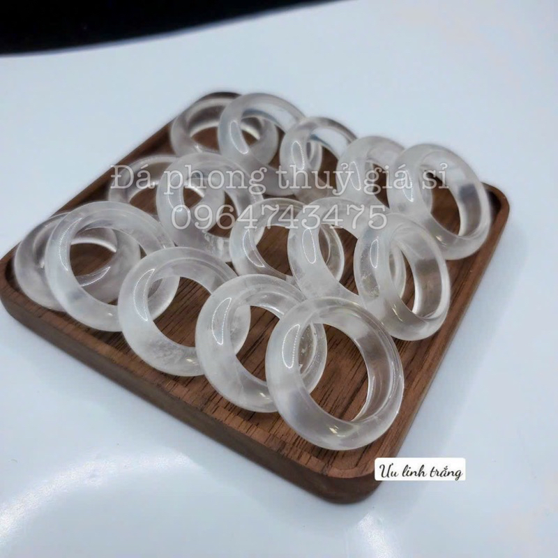 Nhẫn ưu linh trắng ,mã não hoa, ưu linh vàng và đỏ,thach anh dâu đỏ và dâu tây xanh tặng kèm hộp gấm cao cấp khi mua