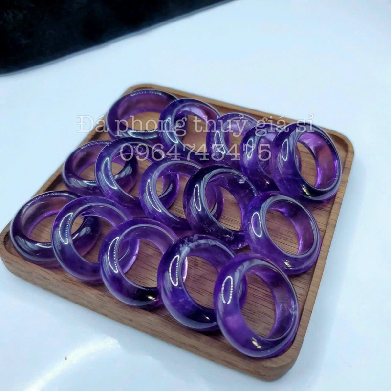 Nhẫn ưu linh trắng ,mã não hoa, ưu linh vàng và đỏ,thach anh dâu đỏ và dâu tây xanh tặng kèm hộp gấm cao cấp khi mua