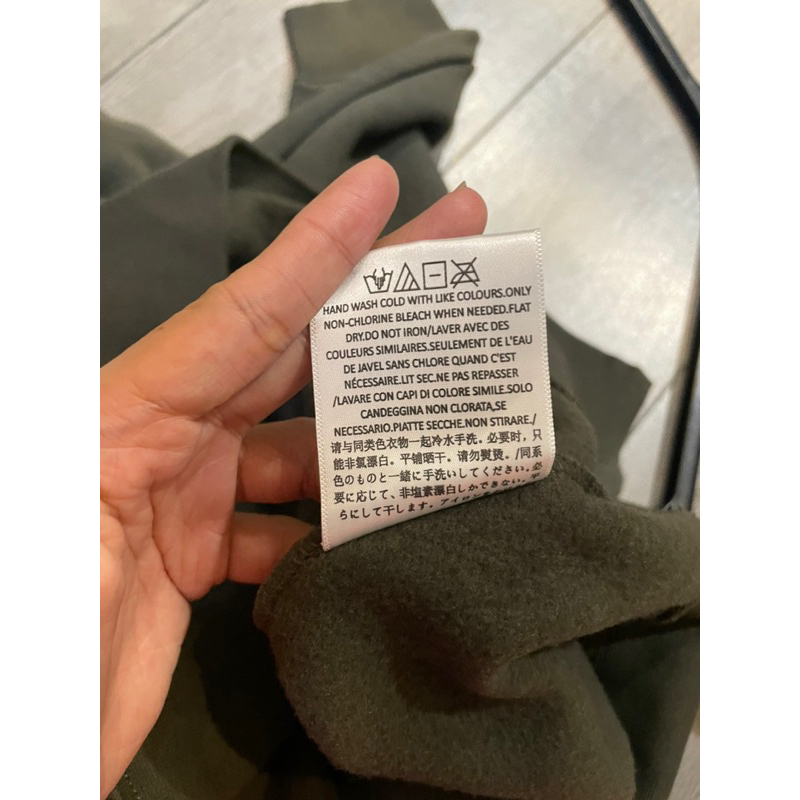 SWEATER NỈ ESSENTIALS OFFBLACK