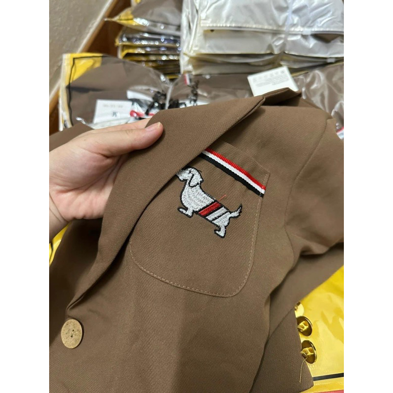 ÁO KHOÁC UMI CÚN TRẮNG