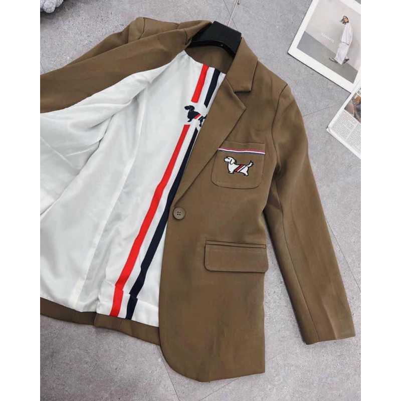 ÁO KHOÁC UMI CÚN TRẮNG