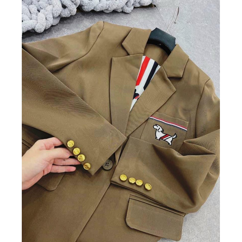 ÁO KHOÁC UMI CÚN TRẮNG