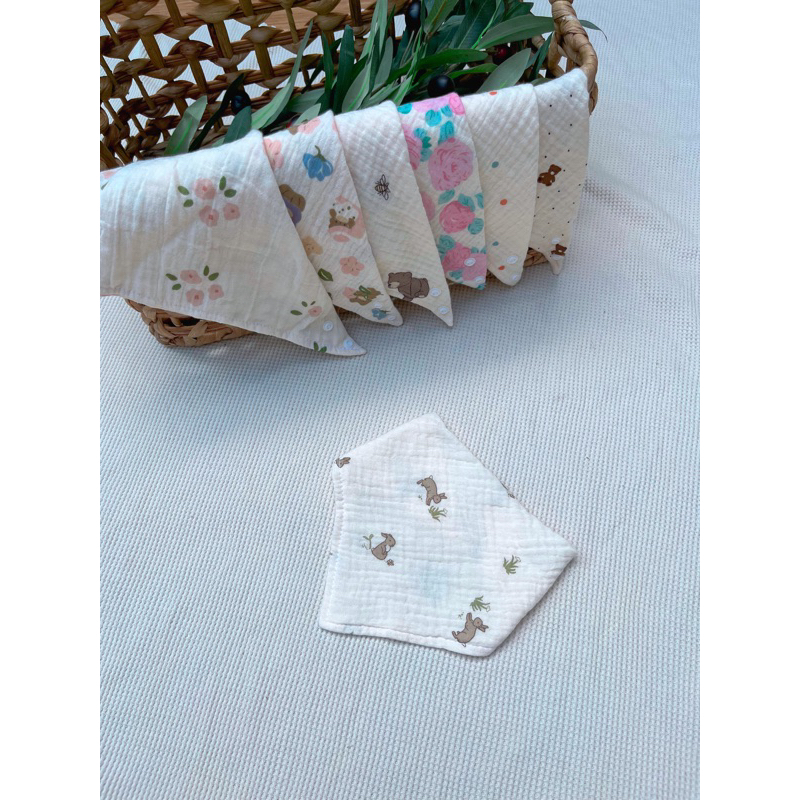 Yếm xô tam giác muslin 4 lớp cao cấp cho bé trai bé gái