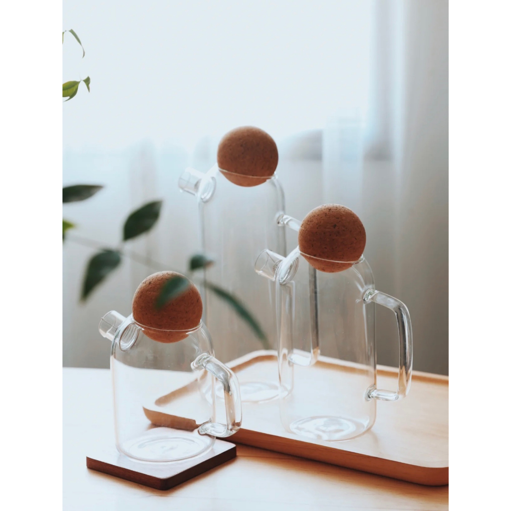 Bình trà thủy tinh nắp bần tròn xinh xắn, cá tính. Bình thủy tinh phong cách Nhật Bản