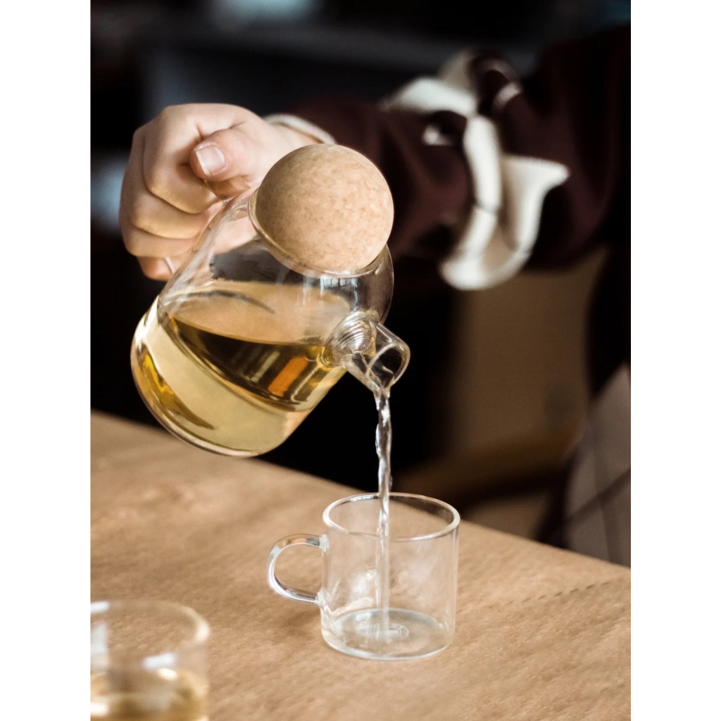 Bình trà thủy tinh nắp bần tròn xinh xắn, cá tính. Bình thủy tinh phong cách Nhật Bản