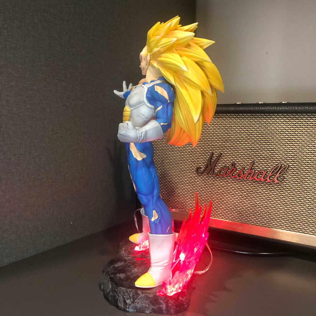 Mô hình Vegeta kèm 8 đầu 29 cm có LED  - Dragon Ball