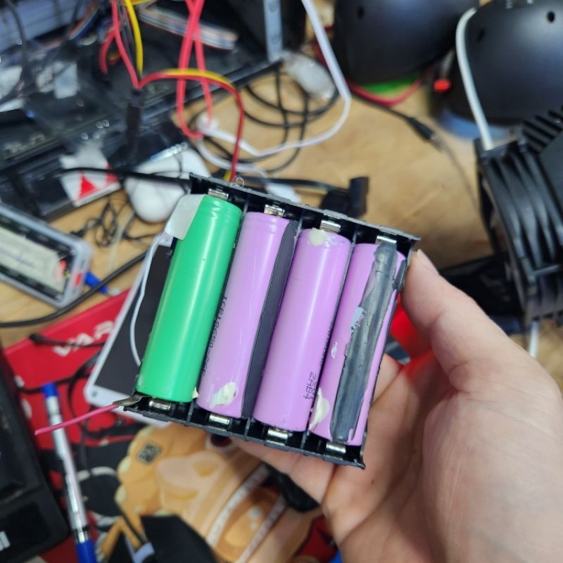 Pin 18650 cũ, bóc laptop, còn sống, ko rõ dung lượng