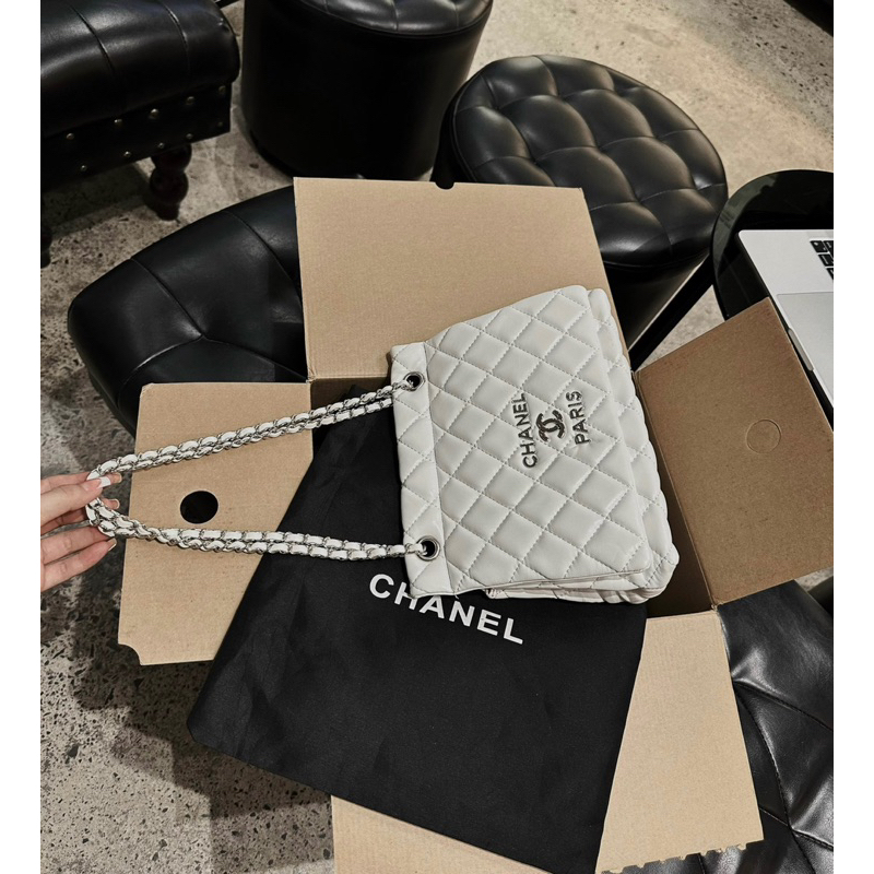 Túi xách nữ đeo vai có logo size 24cm-da mềm
