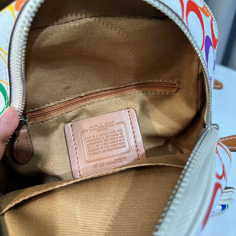 Ba lô mini unisex Coach Court Backpack In Rainbow