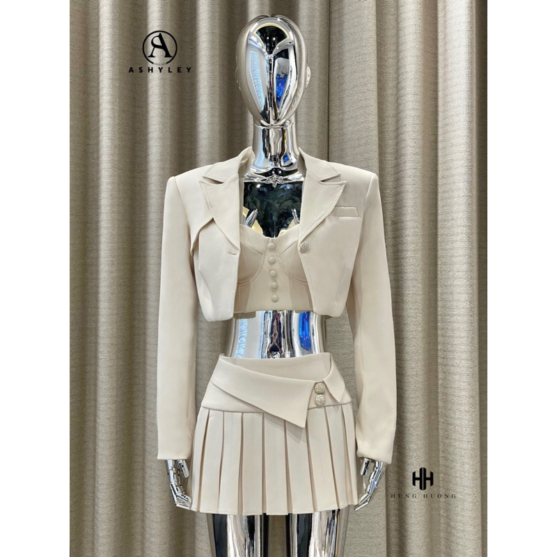 Set váy nữ 3 chi tiết gồm áo hai dây croptop mix chân váy xếp ly kèm áo khoác vest màu be, nâu, đen