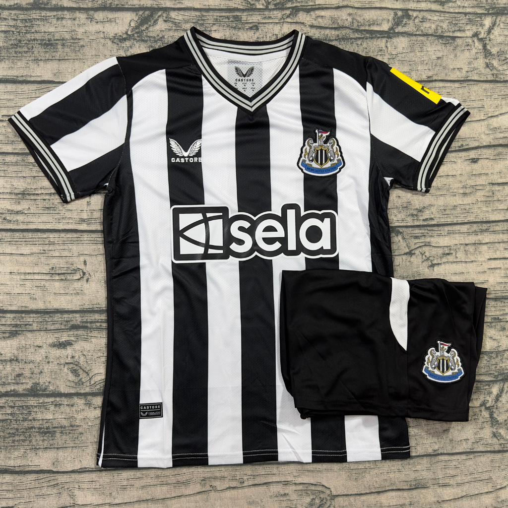 QUẦN ÁO BÓNG ĐÁ CLB Newcastle -VẢI GAI THÁI CAO CẤP