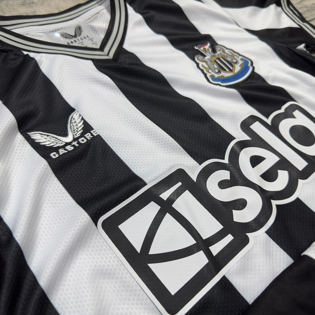 QUẦN ÁO BÓNG ĐÁ CLB Newcastle -VẢI GAI THÁI CAO CẤP