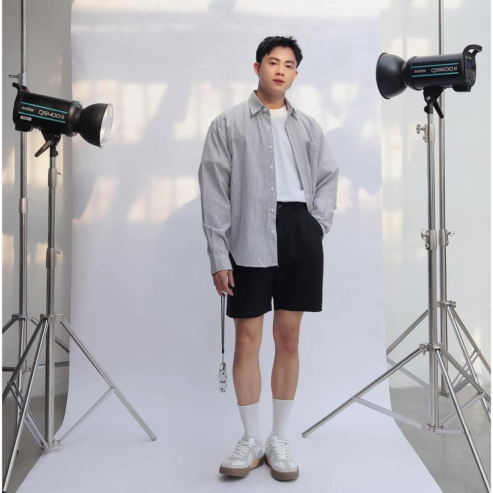 Áo Sơ Mi Ngắn Tay BASIC Màu Xám Trơn Sang Chảnh Nam Nữ Mặc Đều Đẹp