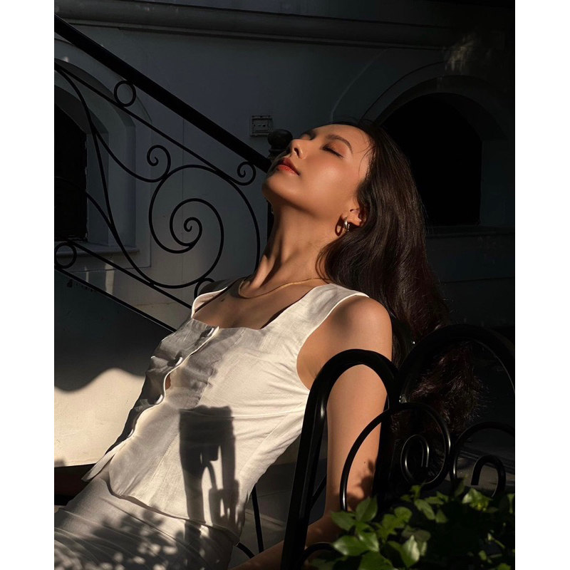 Set đũi áo ôm và chân váy Phoebe