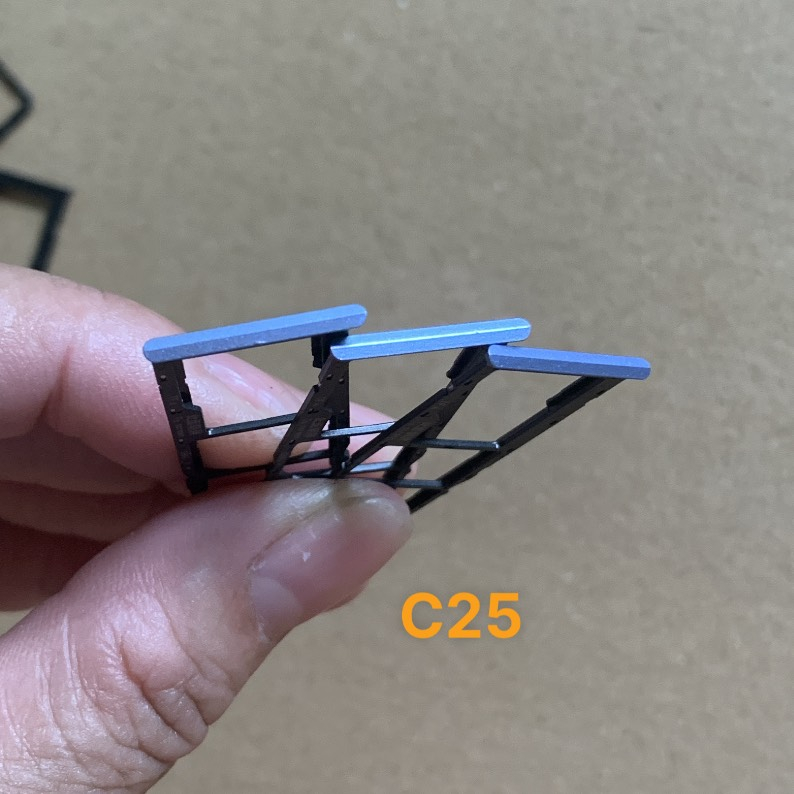 Khay sim điện thoại Realme C25