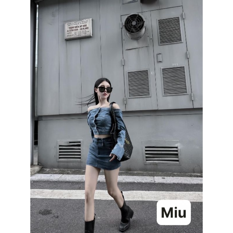 Set áo jaen trễ vai kèm chân váy