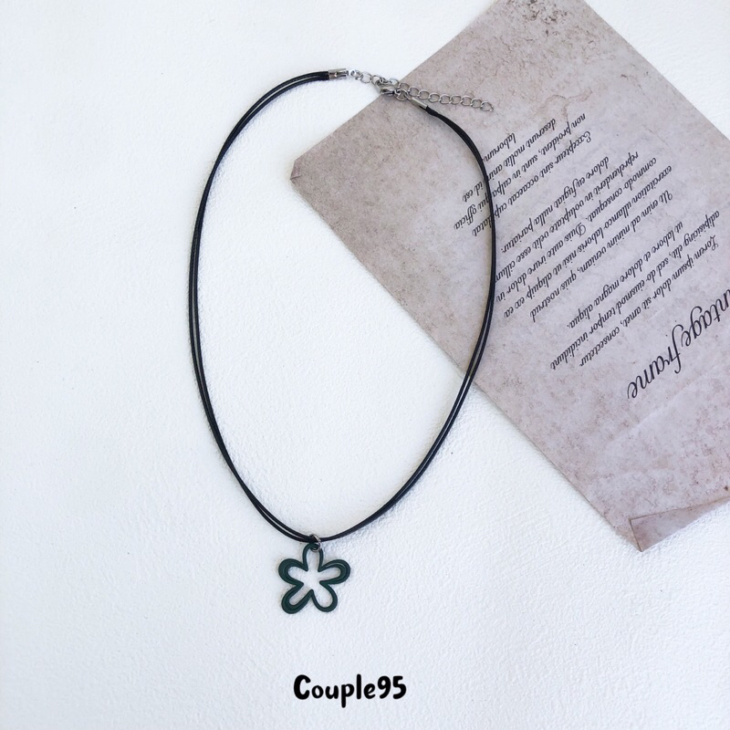 Vòng cổ hoa xanh rêu