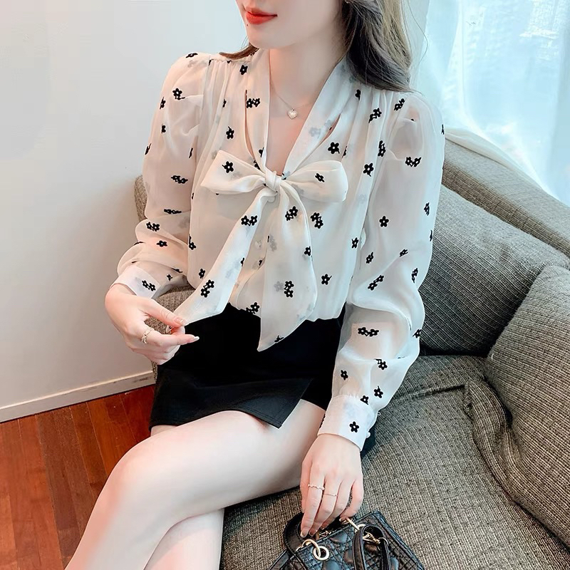 Áo sơ mi công sở dài tay,sơ mi tơ cổ thắt nơ, thêu hoa nhưng nổi LA CHIC