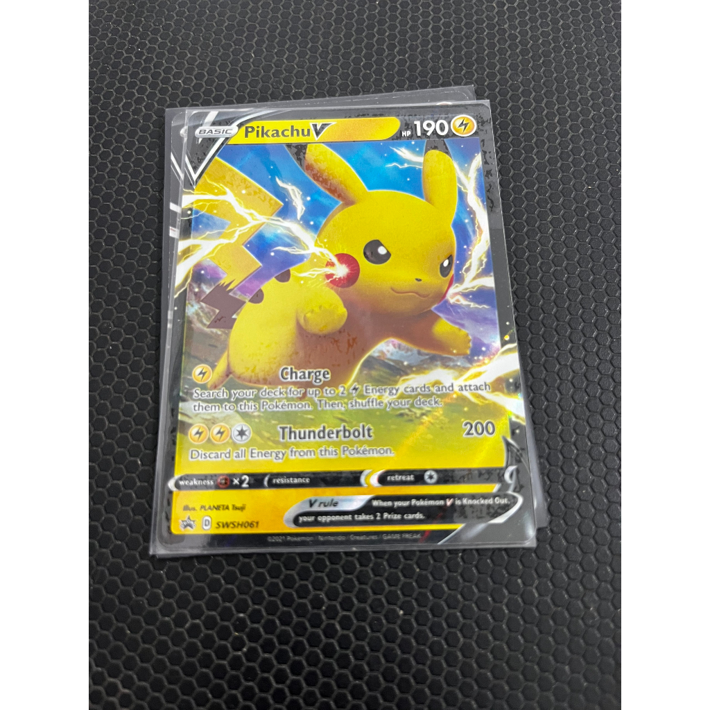 01 thẻ trò chơi Pikachu V - SWSH285 - Promo hoặc SWSH061 - Promo